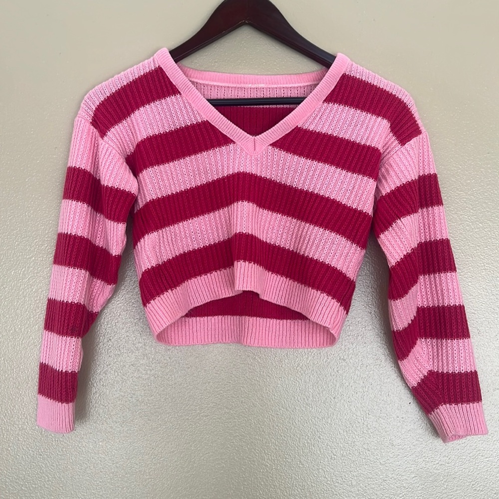 Sold Pink cropped sweater